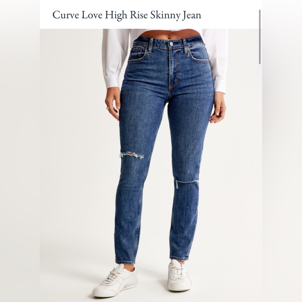 Women’s Abercrombie & Fitch Curve Love High Rise Skinny jeans.